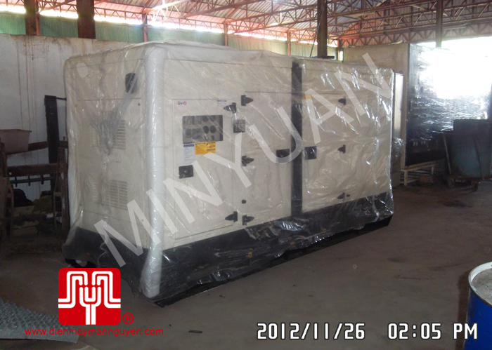 Tổ máy phát điện có vỏ CUMMINS 140KVA bàn giao khách hàng Hồ Chí Minh ngày 26.11.2012