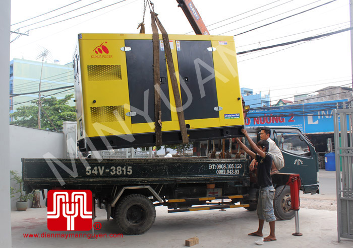 Tổ máy CUMMINS 100KVA giao khách hàng Hồ Chí Minh ngày 1.10.2011