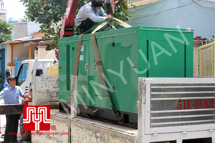 Tổ máy CUMMINS 100KVA bàn giao khách hàng Hồ Chi Minh ngày 18.6.2011