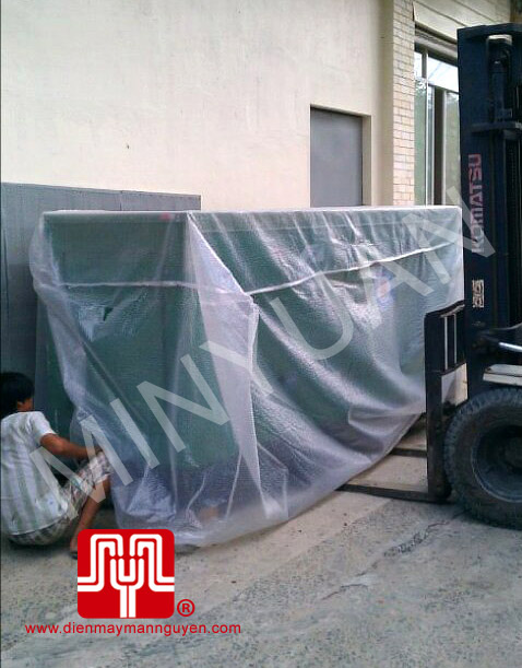 Tổ máy CUMMINS 140KVA giao khách hàng Hồ Chí Minh ngày 24.6.2011.jpg