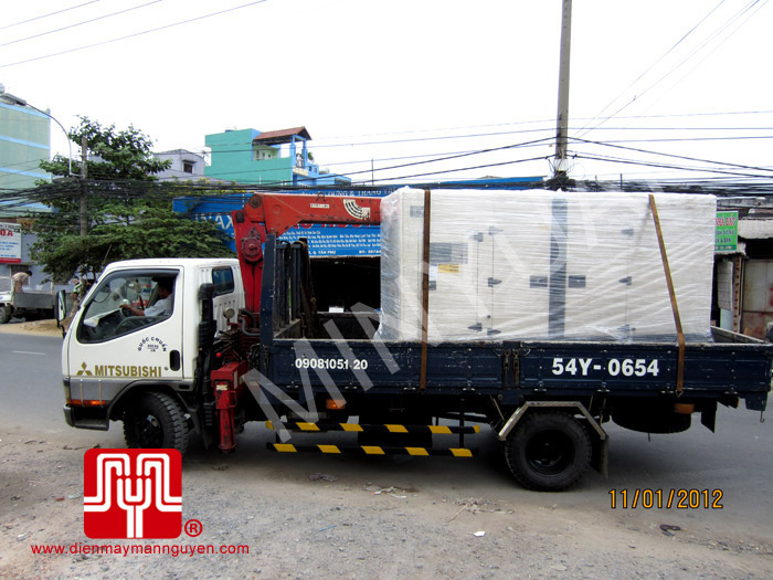 Tổ máy CUMMINS 140KVA giao tại Campuchia ngày 11.01.2012