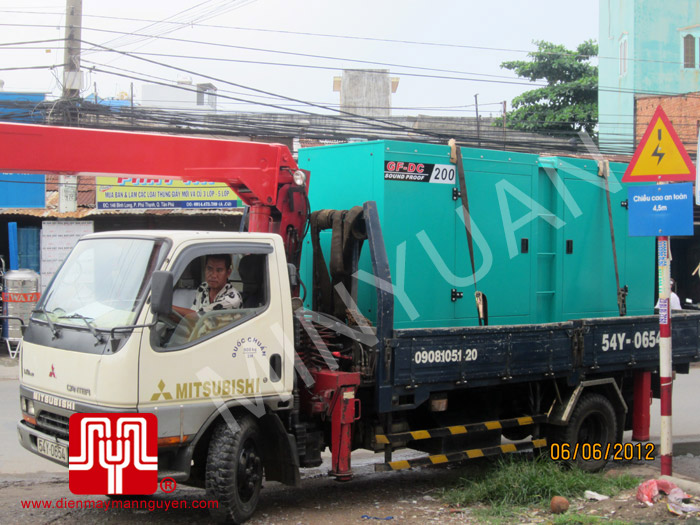 Tổ máy CUMMINS 200KVA bàn giao khách hàng Hồ Chí Minh ngày 6.6.2012