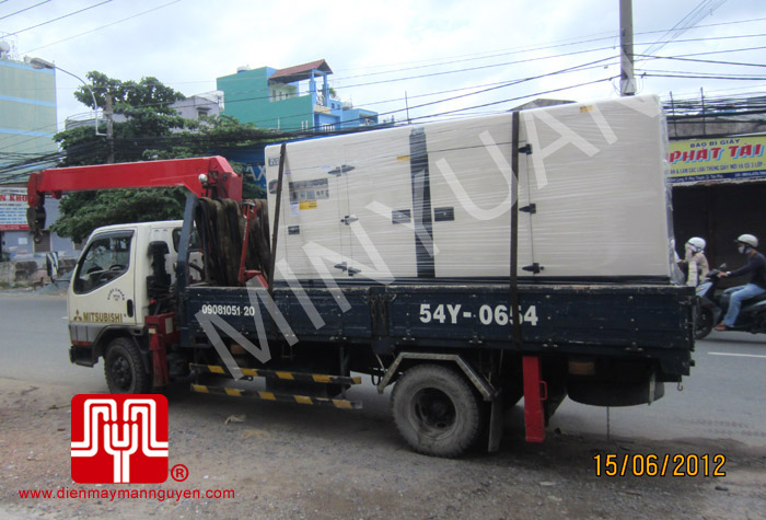 Tổ máy CUMMINS 200KVA bàn giao khách hàng Hồ Chí Minh ngày 15.6.2012