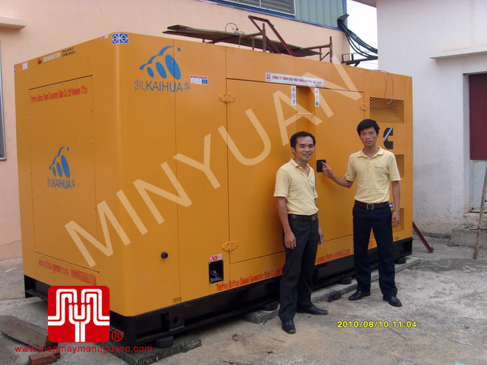 Tổ máy phát điện có vỏ CUMMINS 500KVA giao cho khách hàng Hưng Yên ngày 10.08.2010