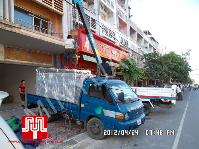 Tổ máy CUMMINS 60KVA bàn giao khách hàng Campuchia ngày 24.4.2012