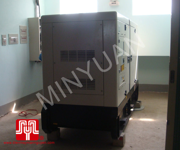 Tổ máy CUMMINS 60KVA giao khách hàng tại Hồ Chí Minh ngày 15.3.2012