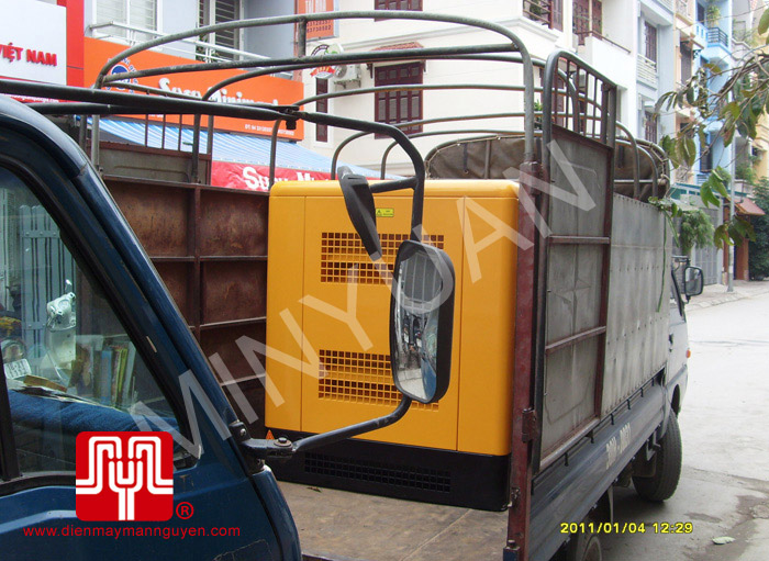 Bàn giao tổ máy DEUTZ 30KVA cho khách hàng Hà Nội  ngày 4.1.2011