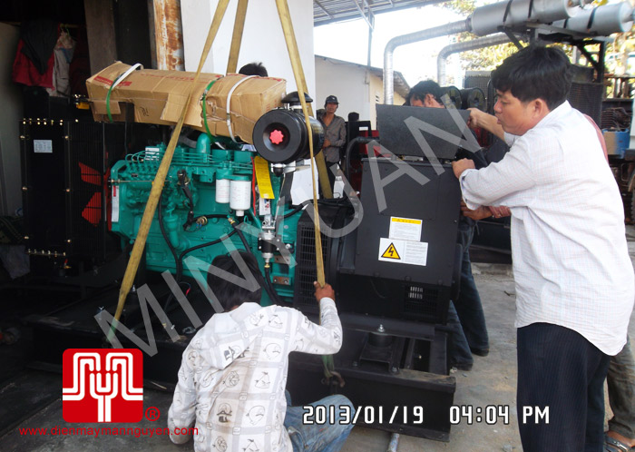 02 tổ máy phát điện trần CUMMINS 500KVA và 100KVA bàn giao khách hàng Campuchia ngày 19.1.2013