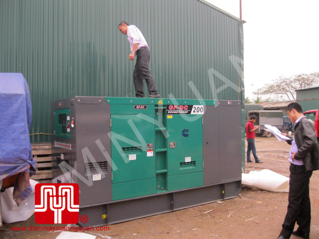 Máy phát điện Cummins 200kva bàn giao tạiHà Nội 03/04/2015