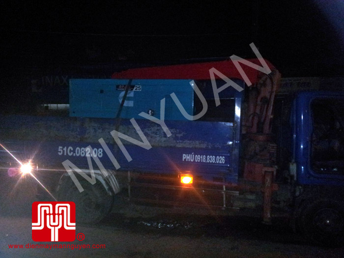 Tổ máy phát điện CUMMINS 25KVA bàn giao khách hàng tại thành phố Cần Thơ ngày 24.12.2012