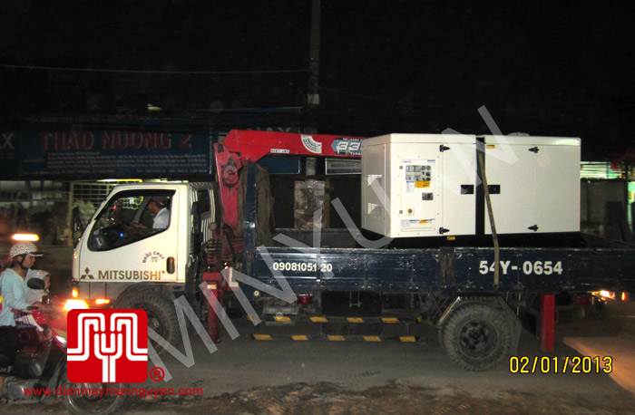 Tổ máy phát điện Cummins 40kva bàn giao khách hàng HCM 2.1.2013