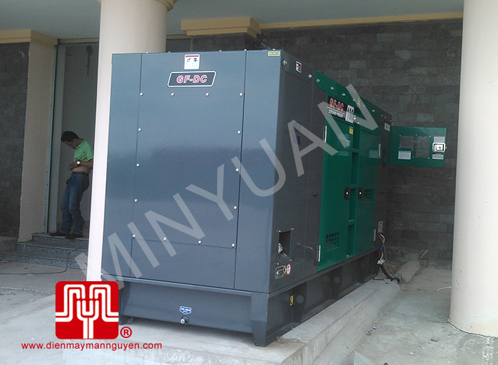 Máy phát điện có vỏ cách âm Cummins 100kva bàn giao tại TPHCM 02/04/2014