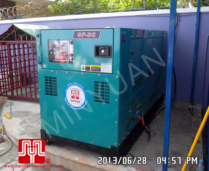 Tổ máy phát điện có vỏ CUMMINS 60KVA  bàn giao khách hàng Campuchia ngày 29.6.2013