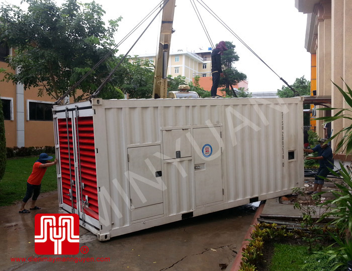 Tổ máy phát điện có vỏ CUMMINS 1500KVA  bàn giao khách hàng Campuchia ngày 16.6.2013