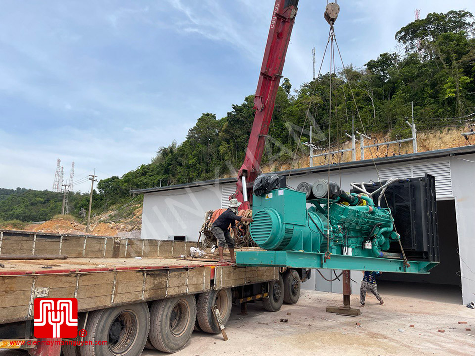 Máy phát điện Cummins 1560 kva bàn giao 10/01/2023