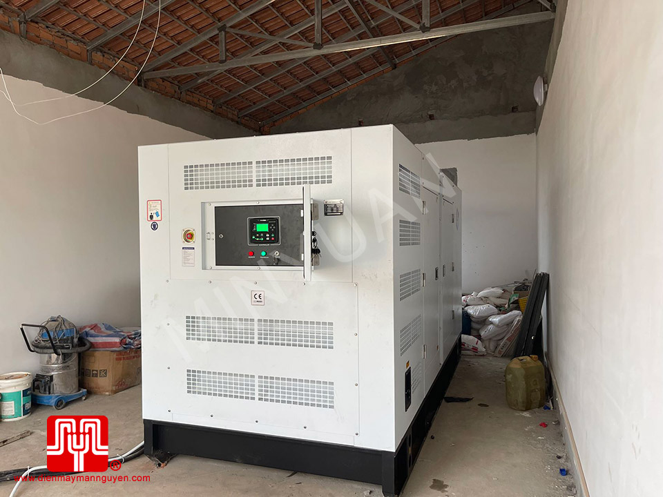 Máy phát điện Cummins 625 kva bàn giao 01/06/2024