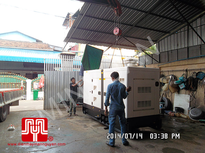 Máy phát điện Cummins 100kva và 140kva có vỏ cách âm bàn giao tại Cambodia 14/07/2014