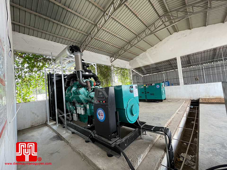 Máy phát điện Cummins 1000kva và 100kva bàn giao 01/03/2022