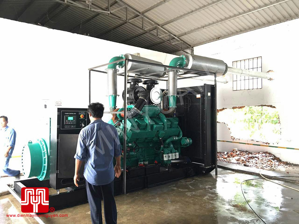 Máy phát điện Cummins 1000kva bàn giao Cambodia 25/11/2016