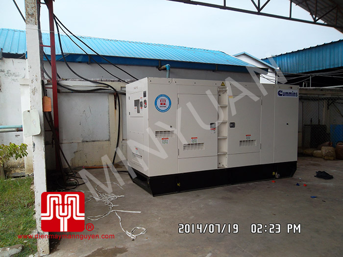 Máy phát điện Cummins 250kva bàn giao tại TPHCM 18/07/2014