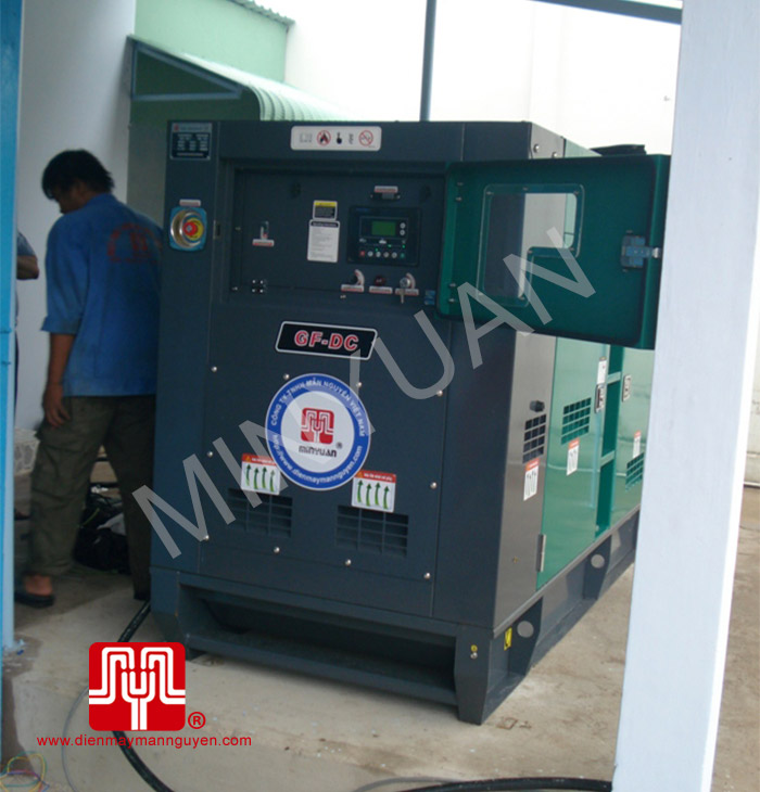 Máy phát điện Cummins 100kva bàn giao tại TPHCM 18/07/2014