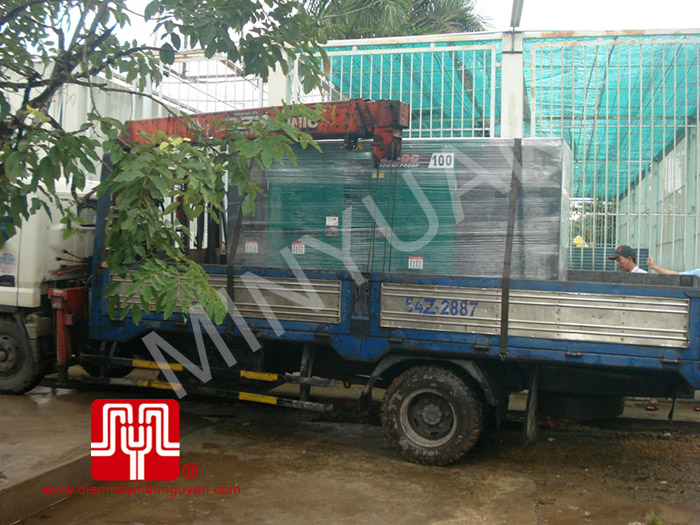 Máy phát điện Cummins 100kva bàn giao tại TPHCM 18/07/2014