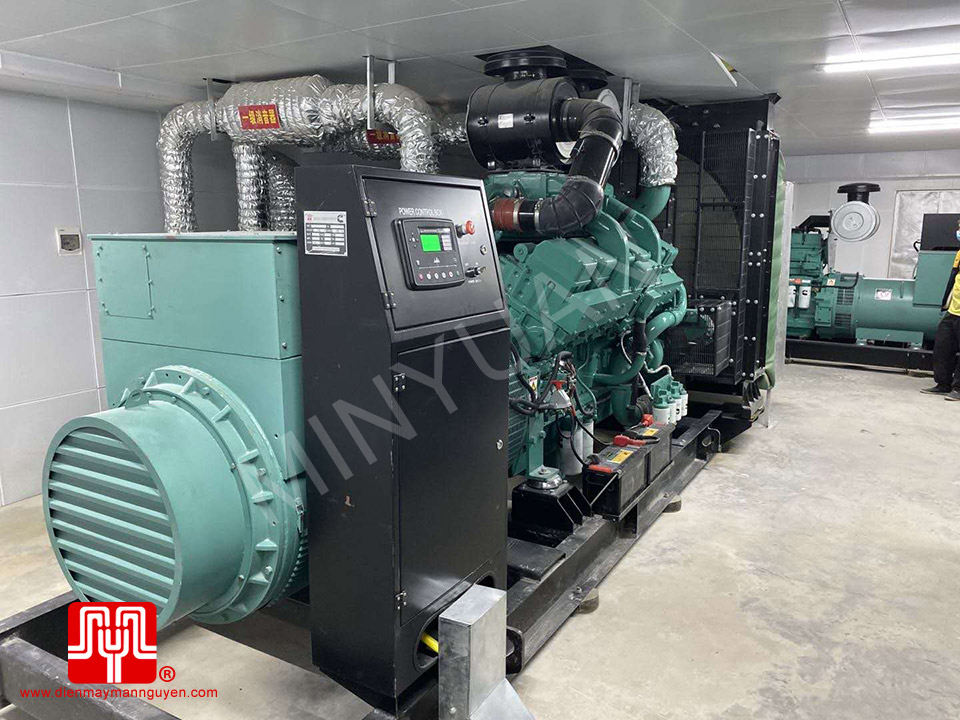 Máy phát điện Cummins 1250kva và 650kva bàn giao khách hàng