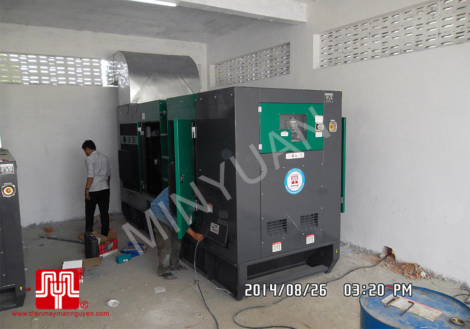 Máy phát điện Cummins 500kva có vỏ cách âm bàn giao tại Cambodia 24/08/2014