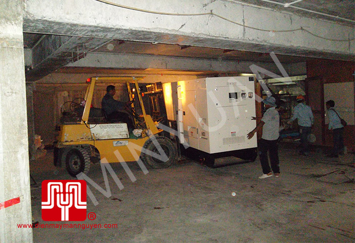 Máy phát điện Cummins 250kva bàn giao tại TPHCM 27/06/2014