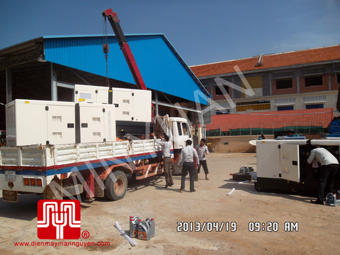 04 Tổ máy phát điện có vỏ CUMMINS 60KVA bàn giao khách hàng Campuchia ngày 19.04.2013