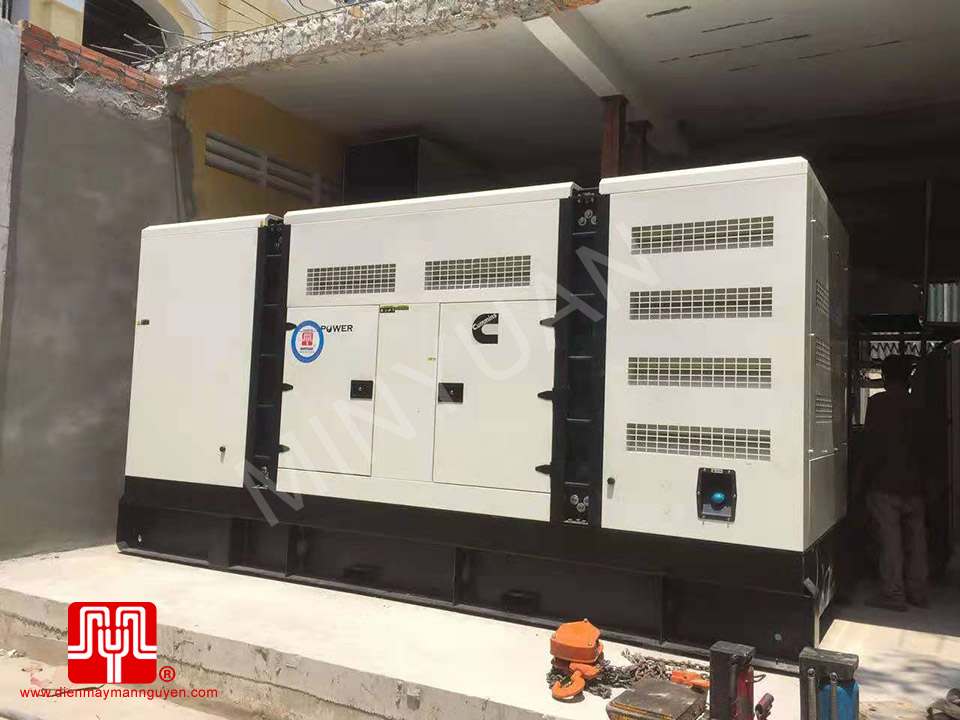 Máy phát điện Cummins 687kva bàn giao 13/03/2021