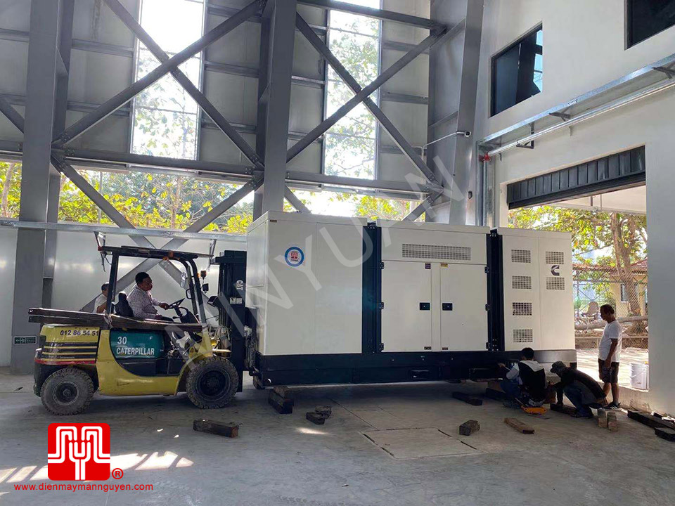 Máy phát điện Cummins 687kva bàn giao ngày 24/12/2019