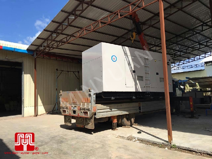 Máy phát điện Cummins 725kva bàn giao Cambodia 19/09/2016