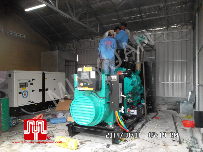 Máy phát điện Cummins 825kva có vỏ cách âm bàn giao tại Cambodia 30/09/2014