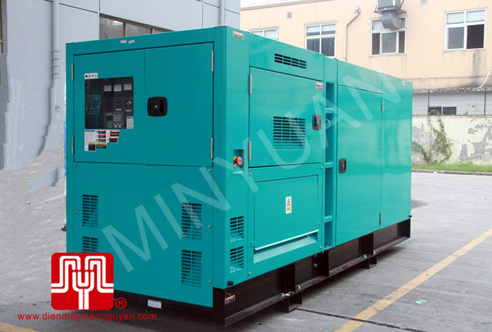 Máy phát điện có vỏ cách âm Cummins 250kva giao hàng tại TP.HCM 10/09/2013